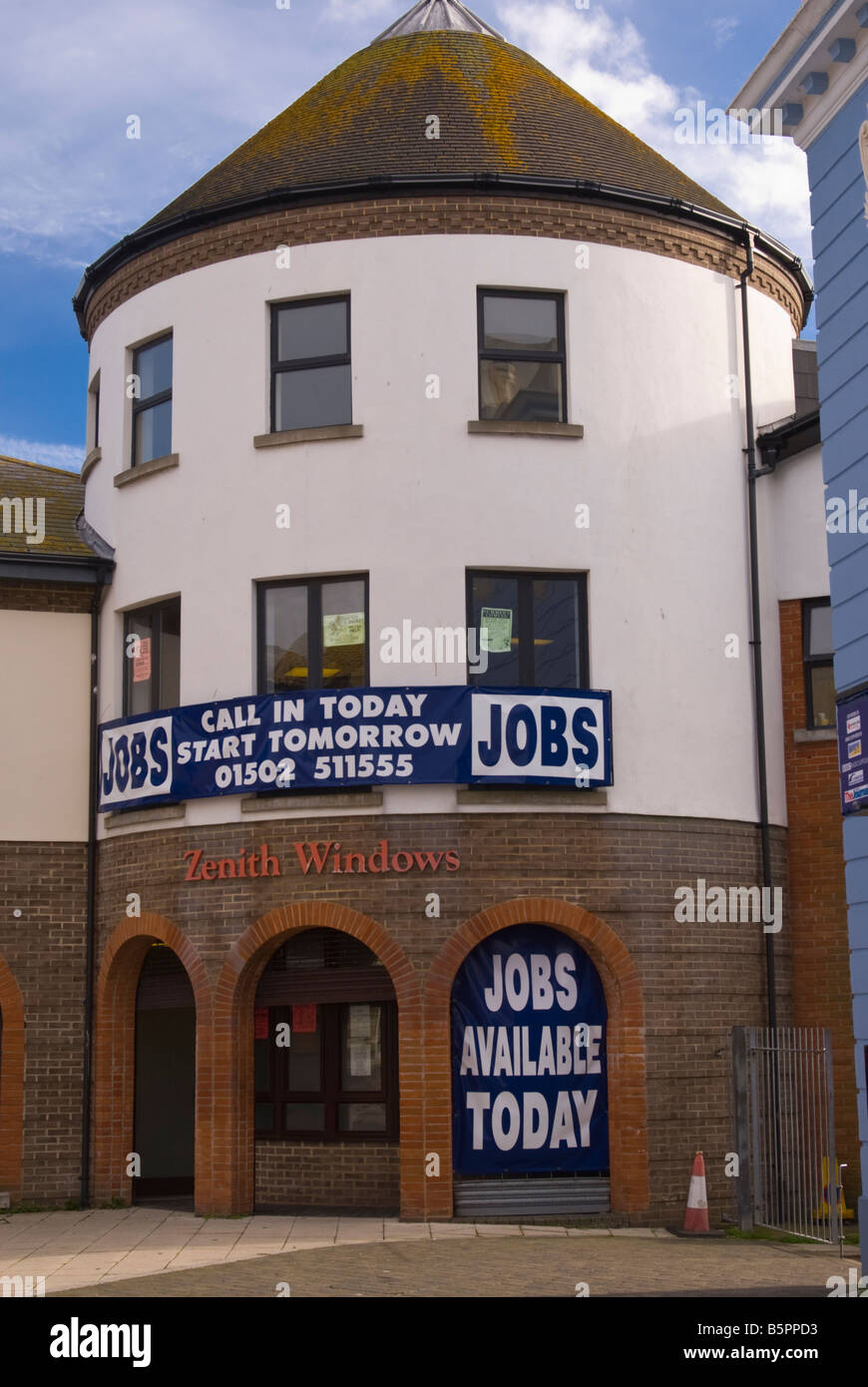 Zenith Windows in Lowestoft, Suffolk, Uk Werbung Stellenangebote für Arbeit Stockfoto