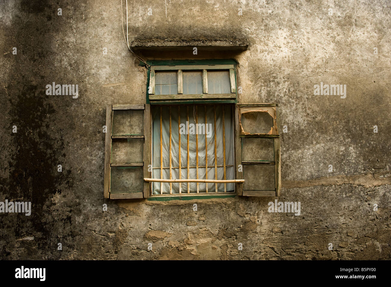 Alte Fenster im traditionellen Dorf von Yangshuo, südlichen Provinz Guangxi, China Stockfoto