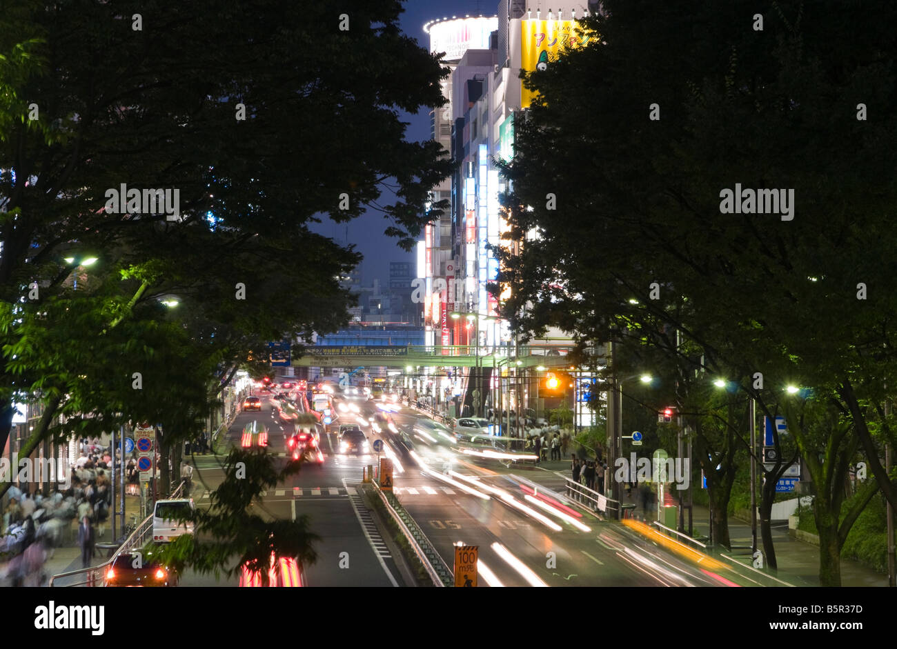 Belebte Straße in Shibuya, Tokio Stockfoto