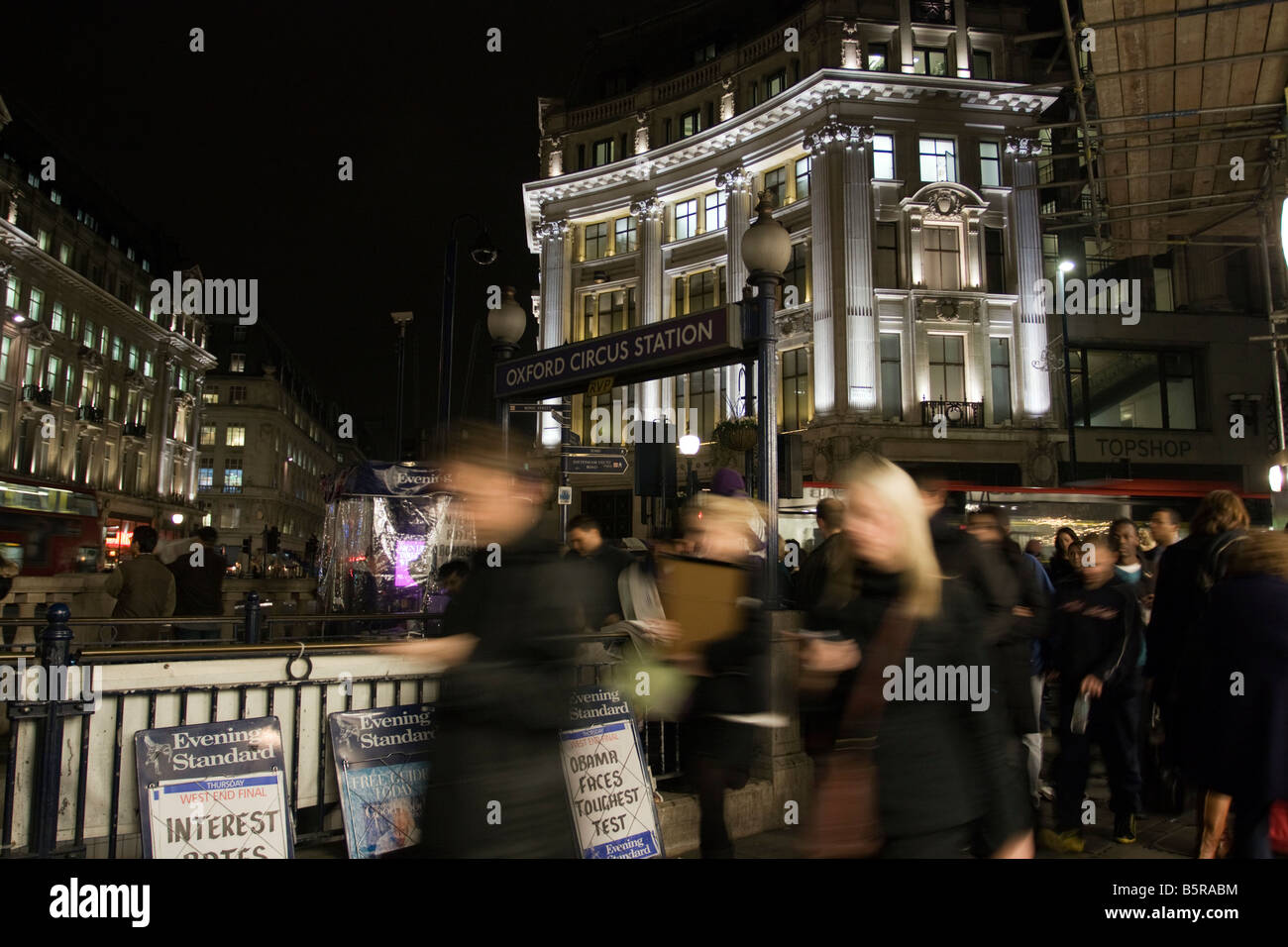 Feierabendverkehr Oxford Circus in London Stockfoto