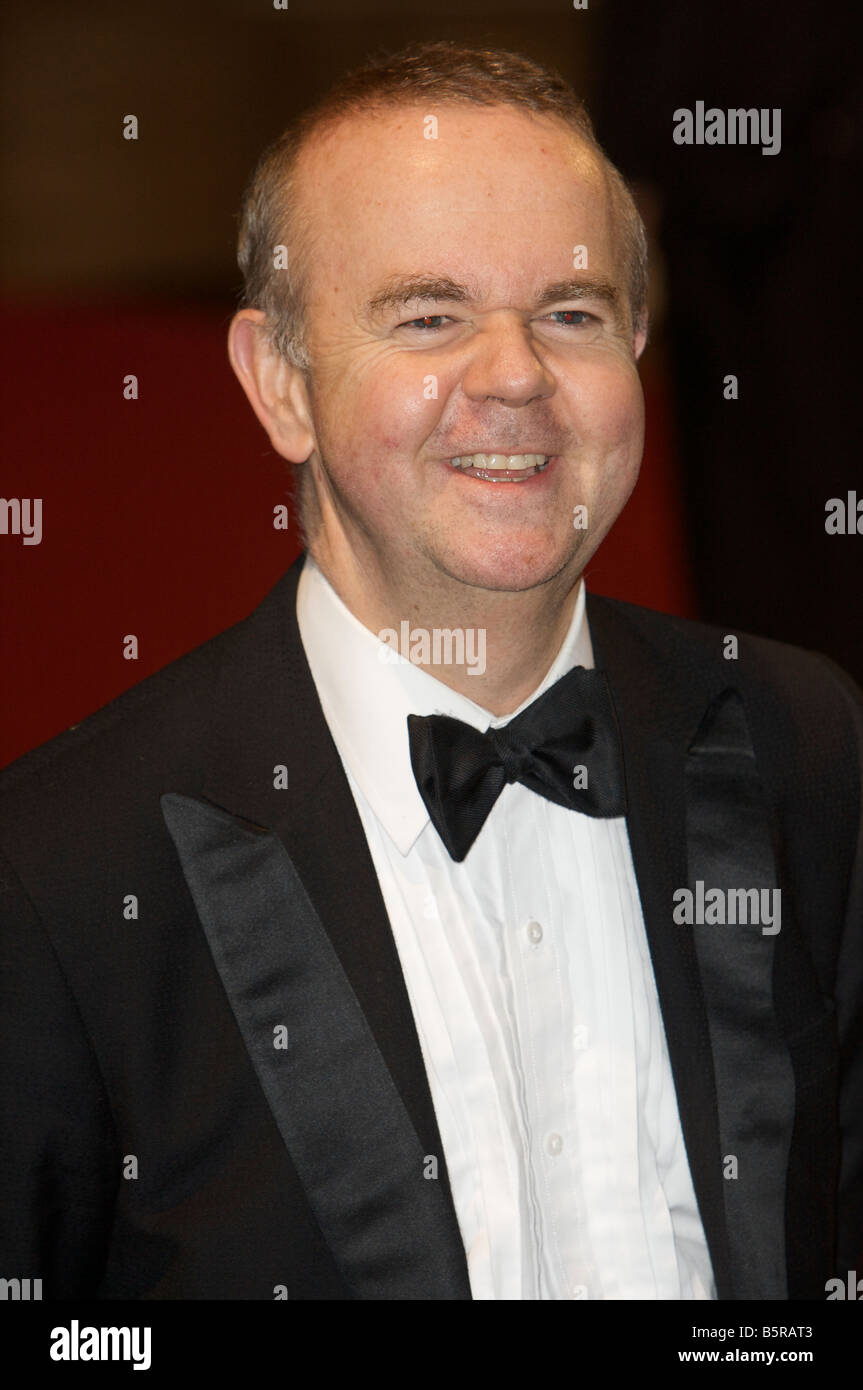 Ian Hislop Teilnahme an The Royal Premier von ein paar Amateure Odeon am Trafalgar Square Stockfoto