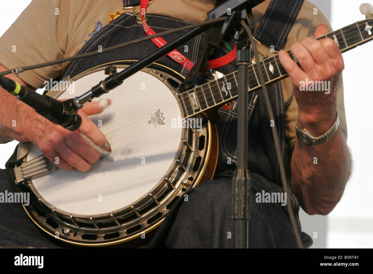 Lee Sexton spielt Banjo, ein Meister der traditionellen Country-Musik mit einer Karriere über 65 Jahre. Stockfoto