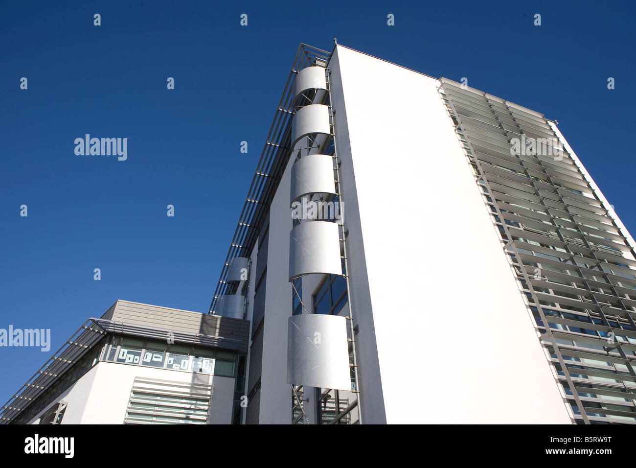 Gebäudearchitektur ungewöhnlich auffällig weißen Plymouth University Stockfoto