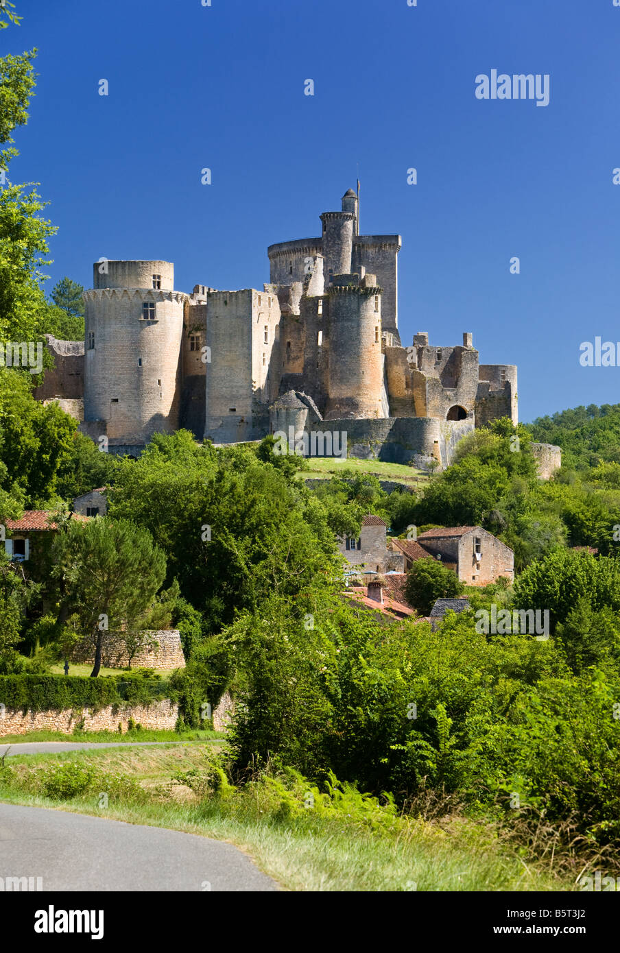 Chateau de Bonaguil, einer mittelalterlichen Burg in Lot et Garonne, Frankreich, Europa Stockfoto