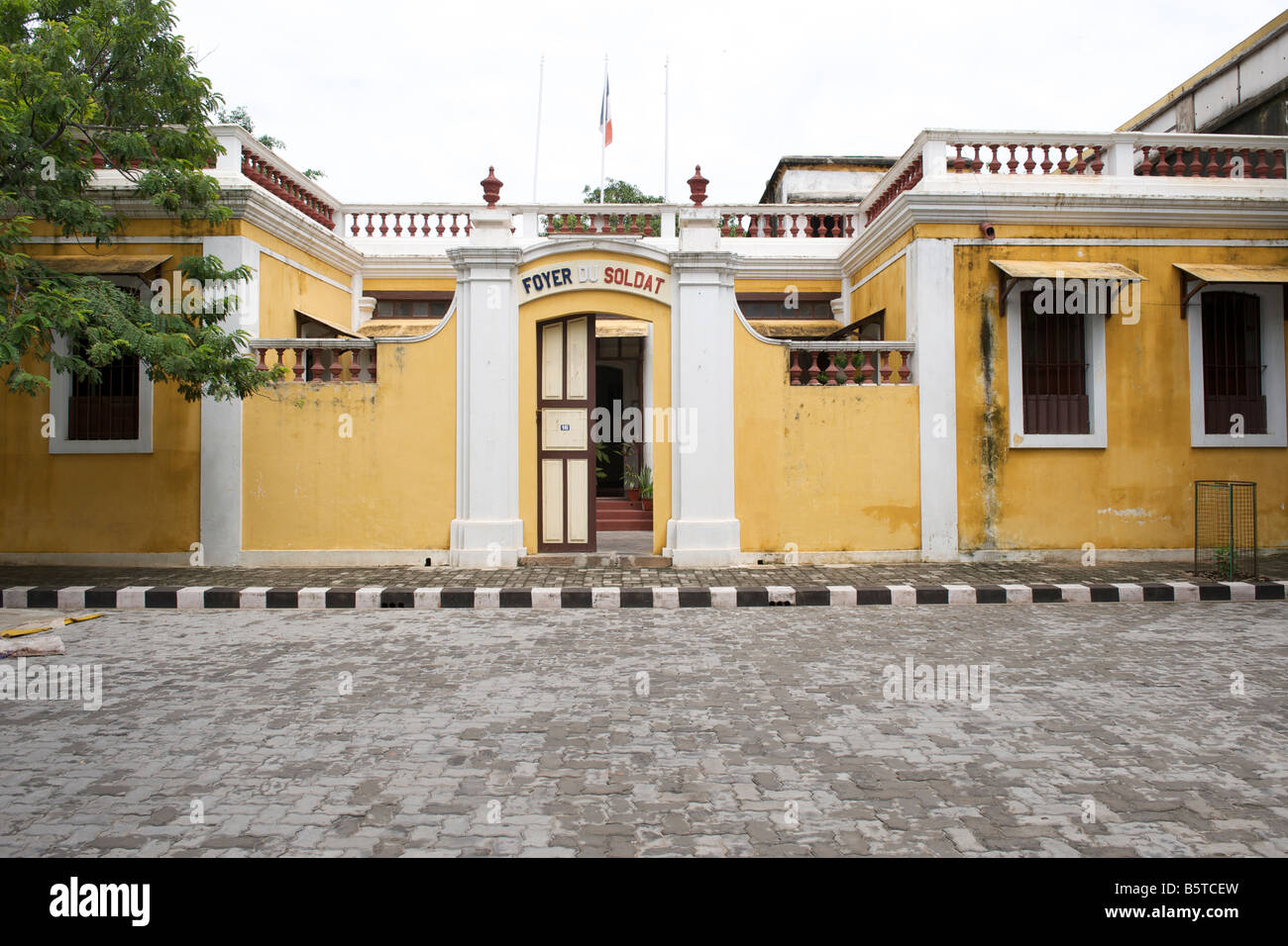 Foyer du Soldat in Pondicherry Indien bauen. Stockfoto