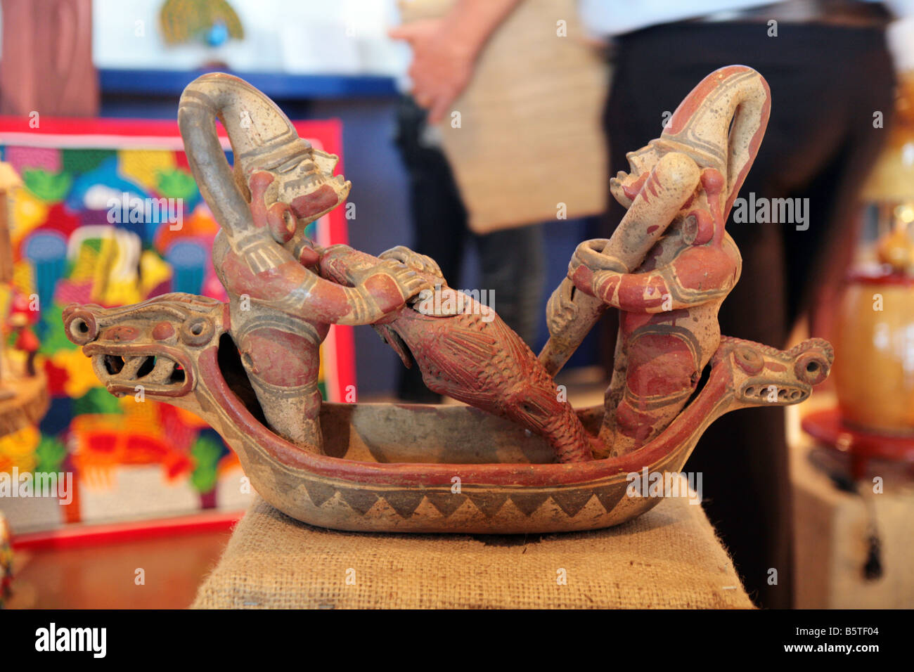 Stück der präkolumbianischen Kunst von indischen Handwerkern in Panama. Stockfoto