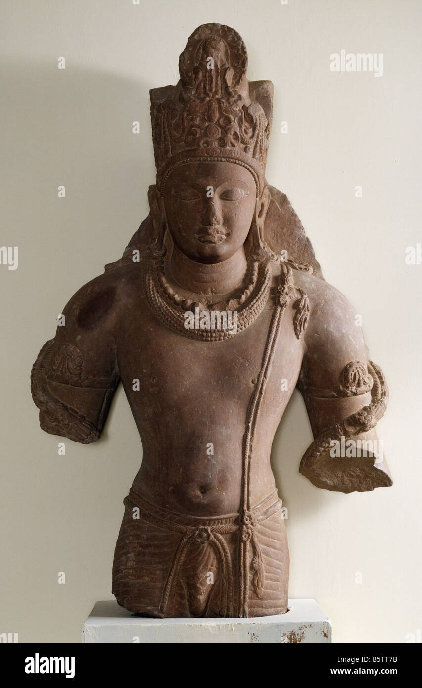 Lord Vishnu roten Sandstein von Mathura Uttar Pradesh. 5. Jahrhundert National Museum of New Delhi India e. 6 Stockfoto