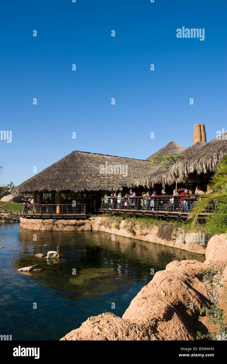 Cafe Restaurant im Inneren der Biopark Zoo eröffnet in der Stadt Valencia im Jahr 2008 Stockfoto