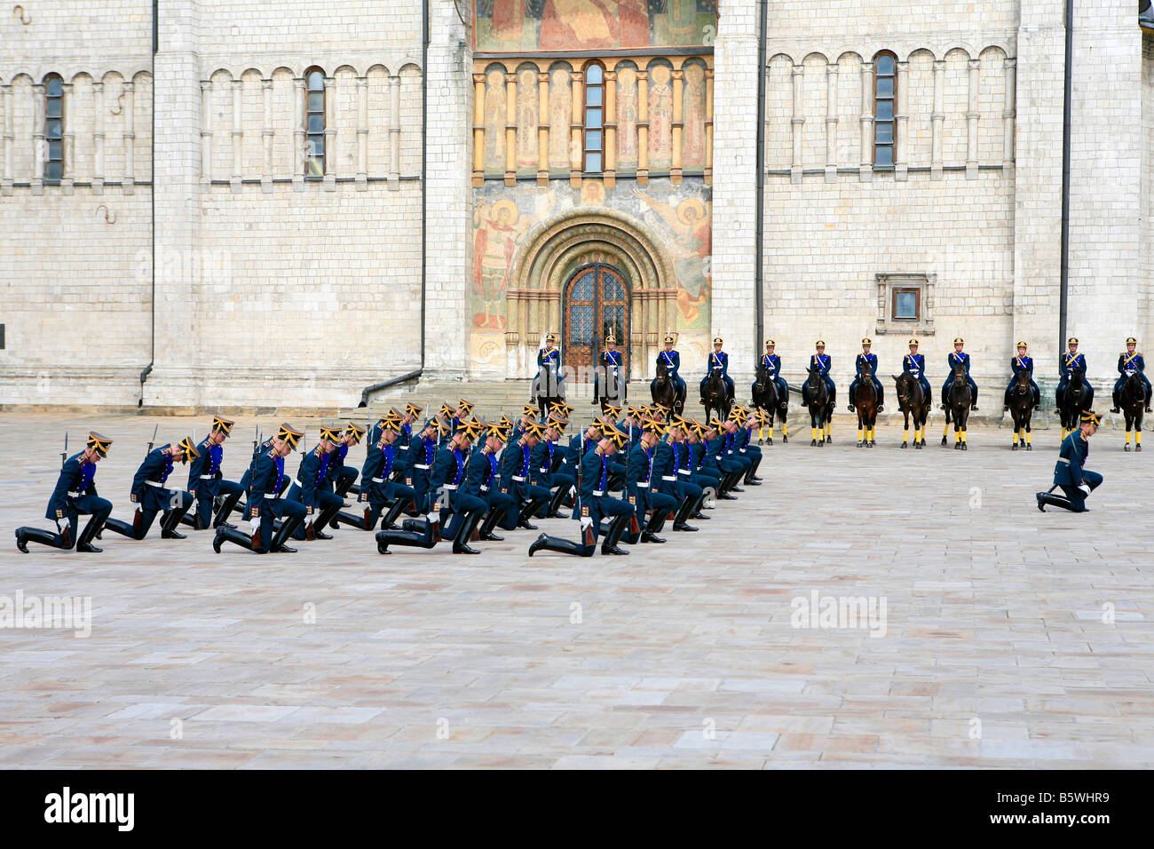 Die Kreml-Regiment auf der Parade am Domplatz im Kreml in Moskau, Russland Stockfoto