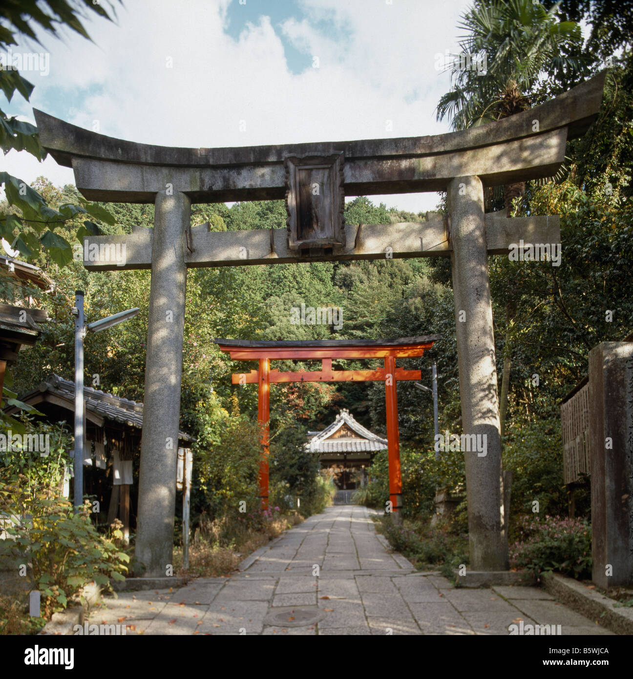 Kyoto Torii Gates At Shinto Shrine Of Otoyo Stockfoto