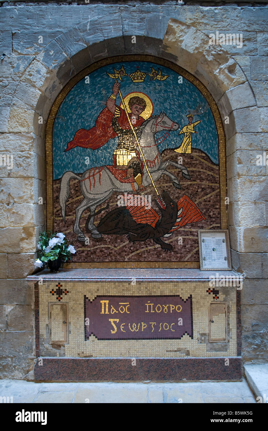 St. Georg und der Drache Malerei im Innenhof des Koptisch-orthodoxen St. George Kirche im koptischen Viertel Kairo Ägypten Stockfoto
