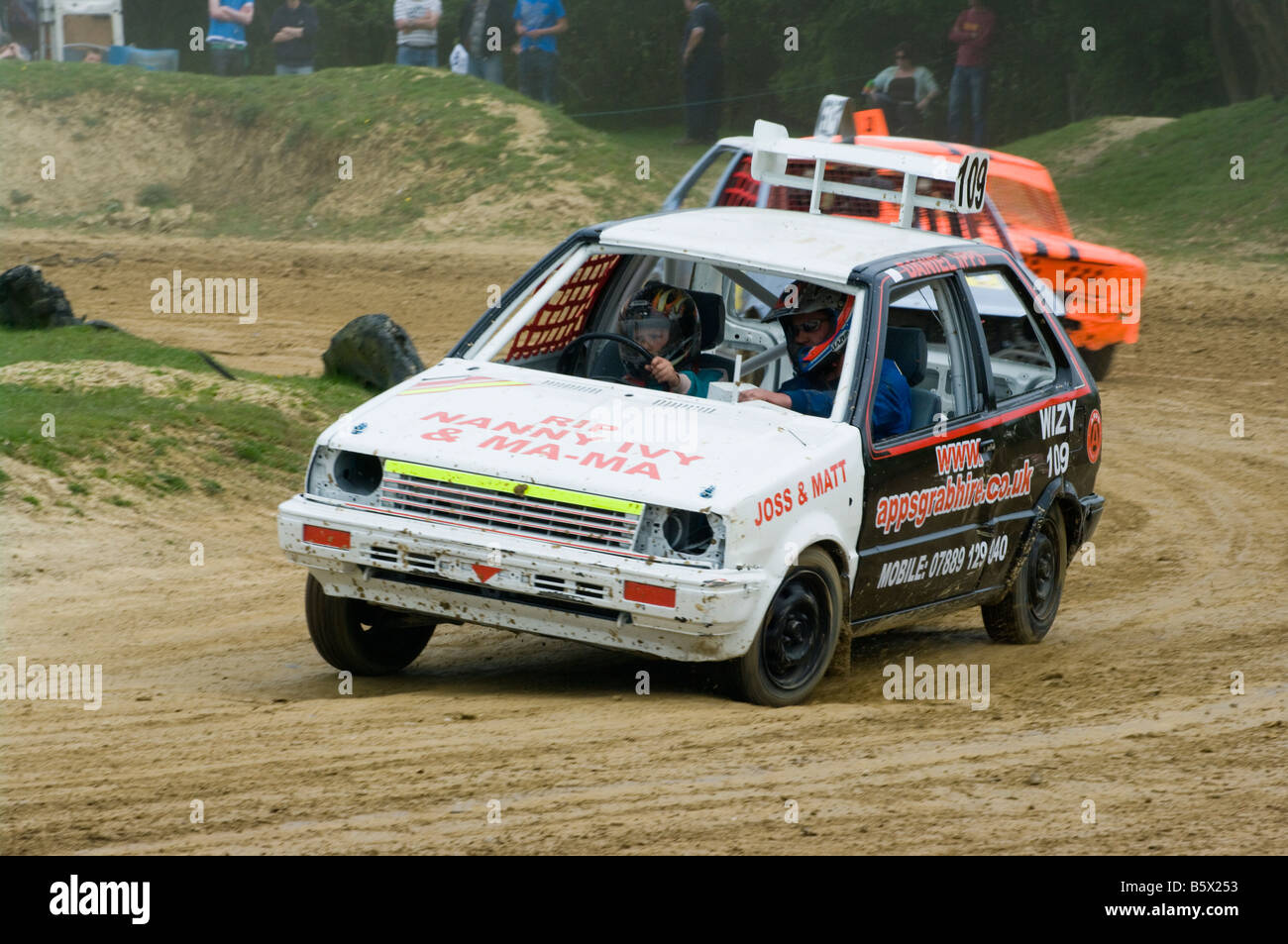 Banger Lager Racing Cars Smallfield Raceway Surrey Stockfoto