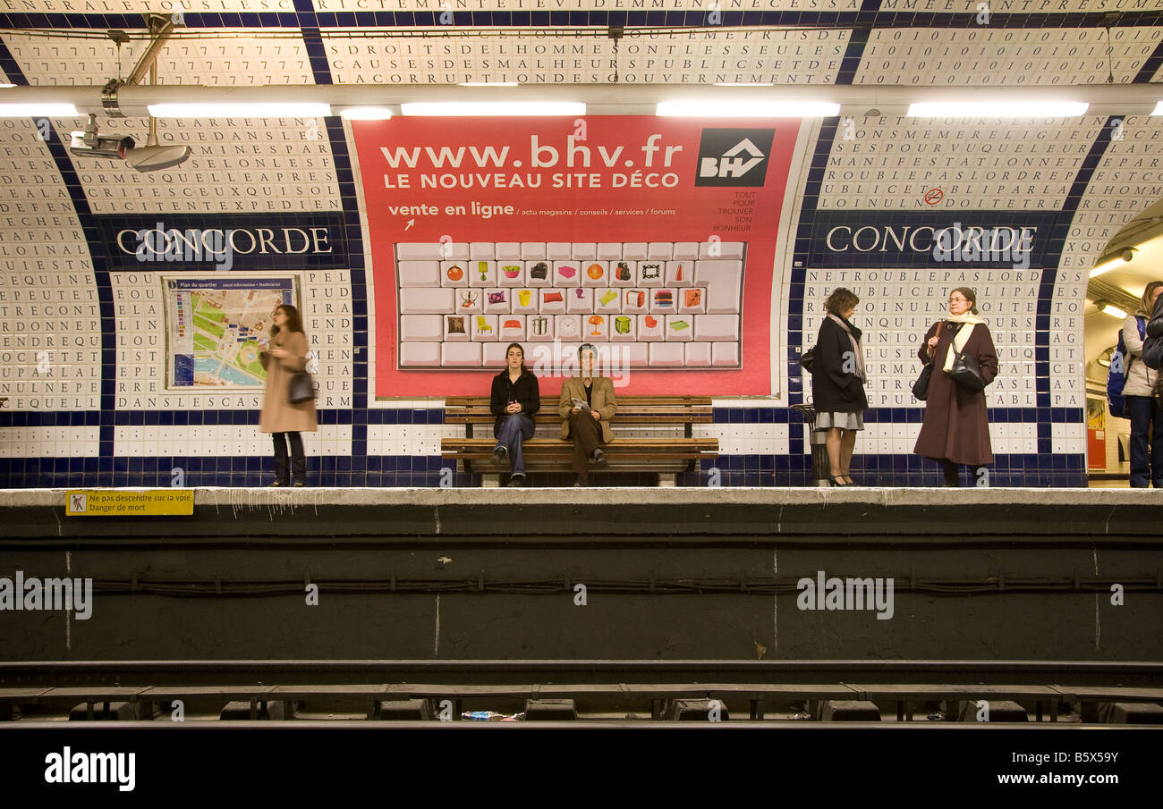Paris Metro-Plattform Stockfoto