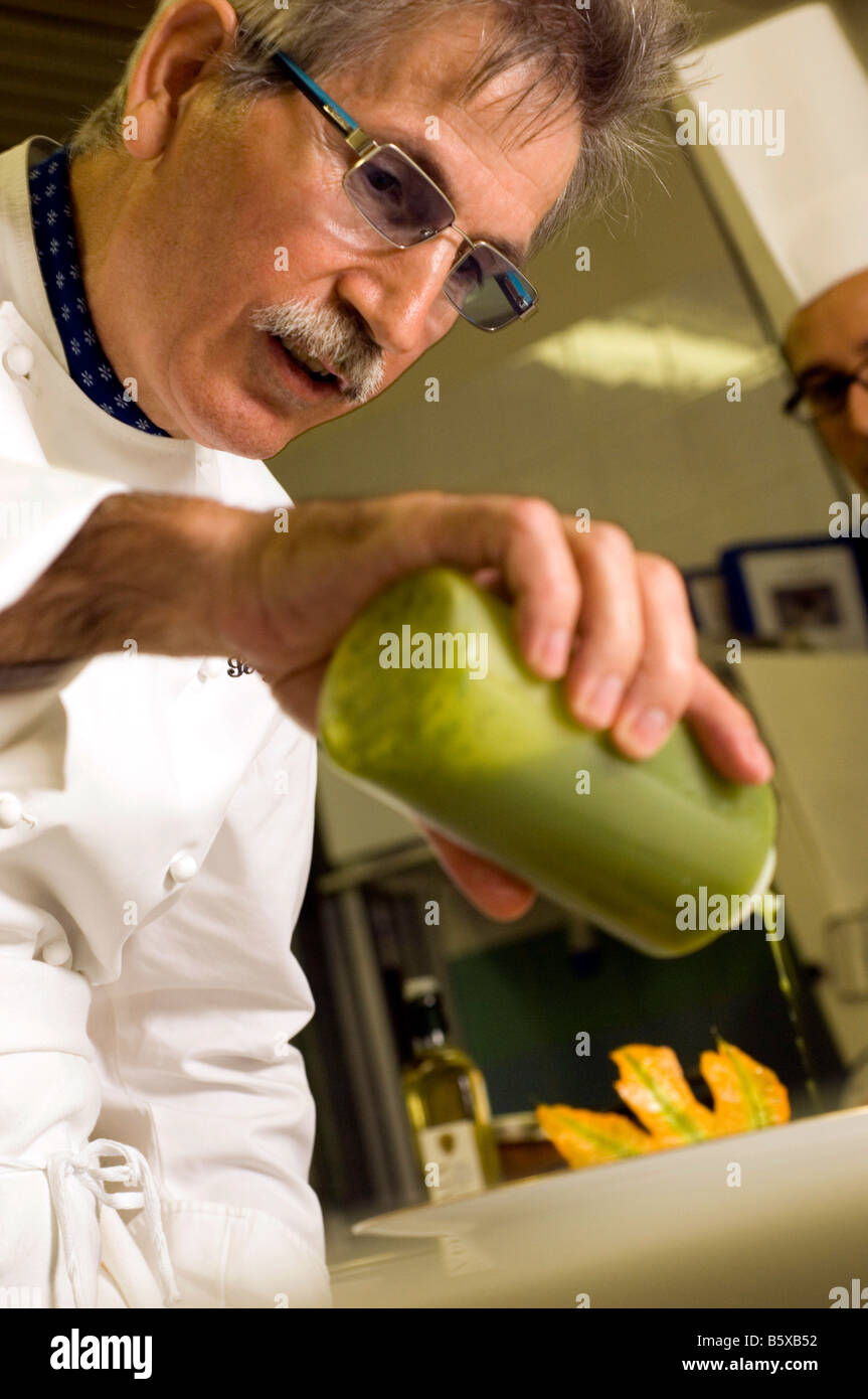 Sergio Mej Koch vier Jahreszeiten Hotel Mailand Lombardei Italien Stockfoto