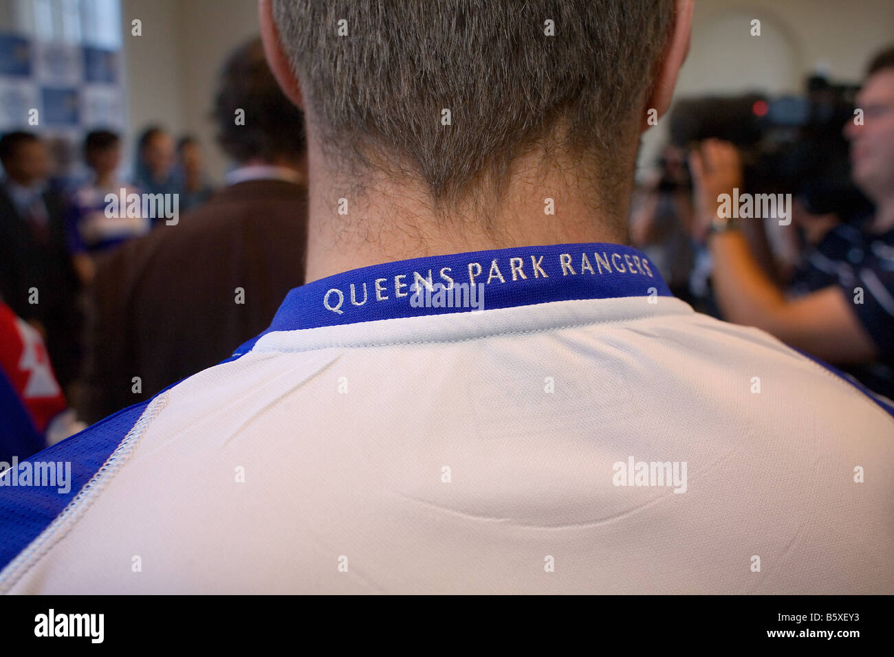 Die neue QPR-Streifen wird vorgestellt bei einer Pressekonferenz im Zentrum von London Stockfoto