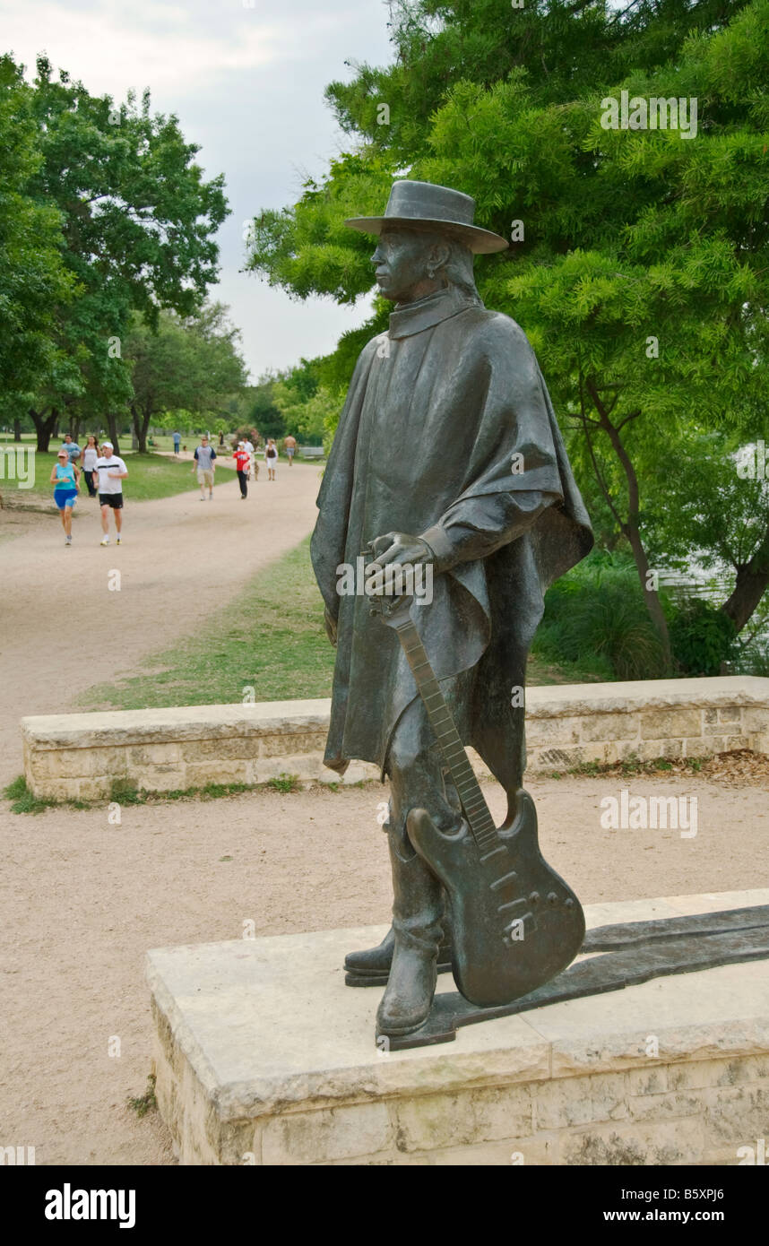 Texas Hill Country Austin Zilker Park Stevie Ray Vaughan Statue Stockfoto