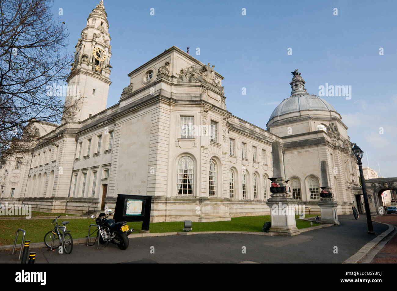 Cardiff Bürgerzentrum Rathaus lokale Gemeindeverwaltung Sitz Gebäude Süd-Wales UK Stockfoto