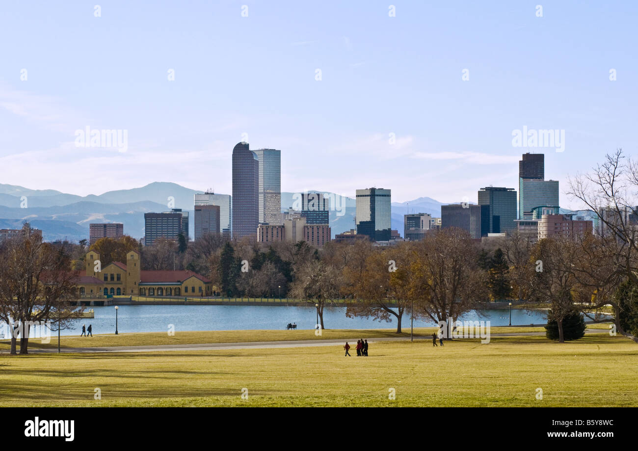 Denver Colorado Skyline Blick nach Westen in Richtung Berge Stockfoto