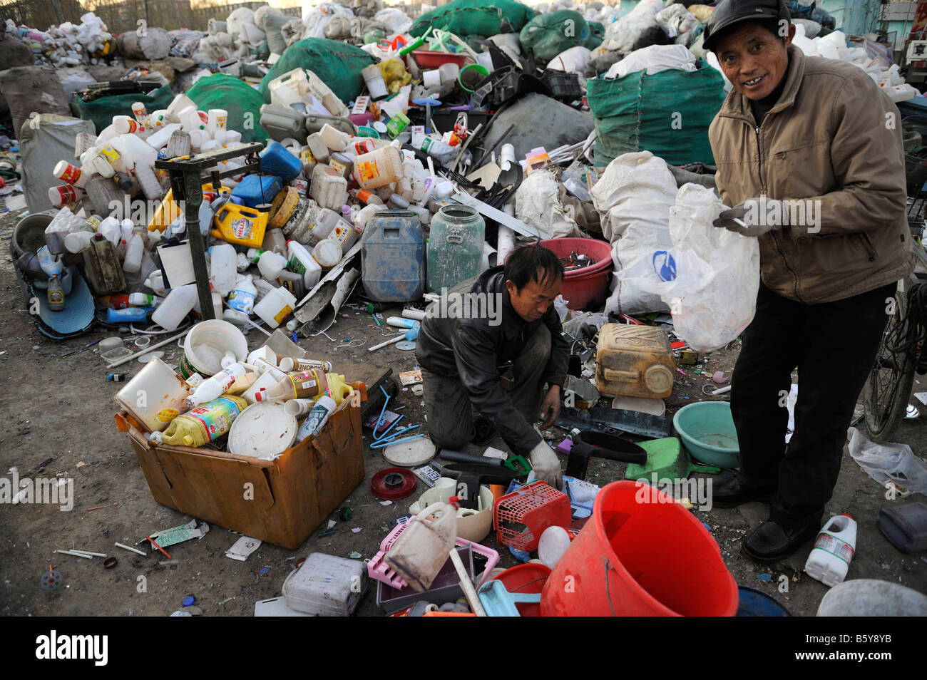 Ein Recycling Station am Stadtrand von Peking, China. 20-nov-2008 Stockfoto