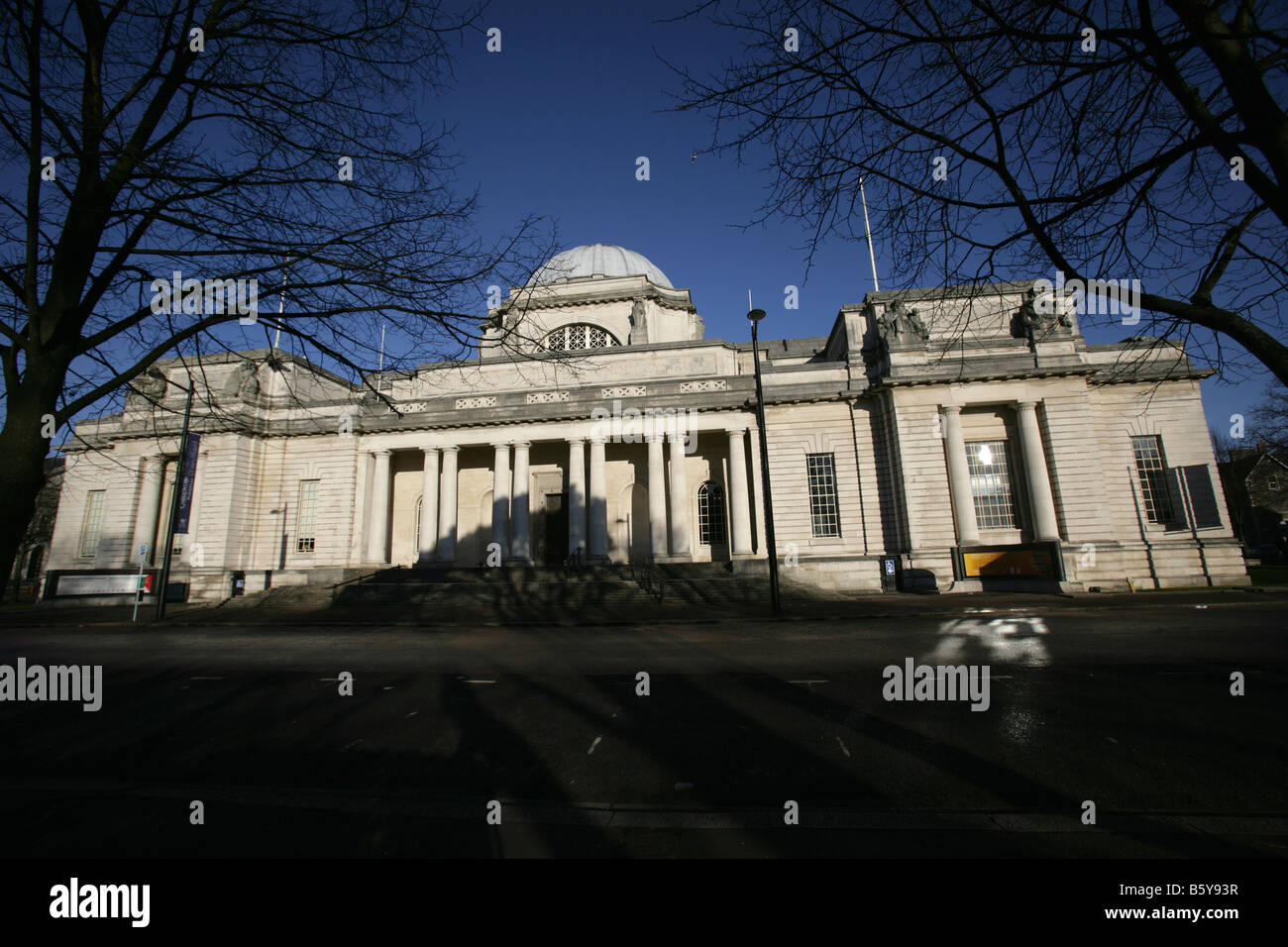 Stadt von Cardiff, Wales. Die Arnold Dunbar Smith und Cecil Brewer entworfen National Museum Cardiff Cathays Park. Stockfoto