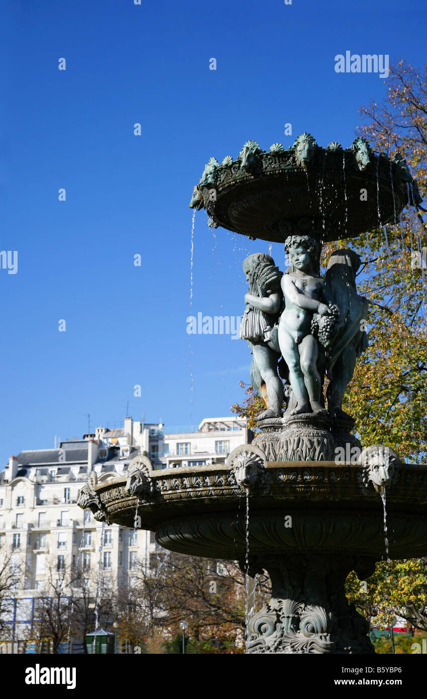 Brunnen im park Stockfoto