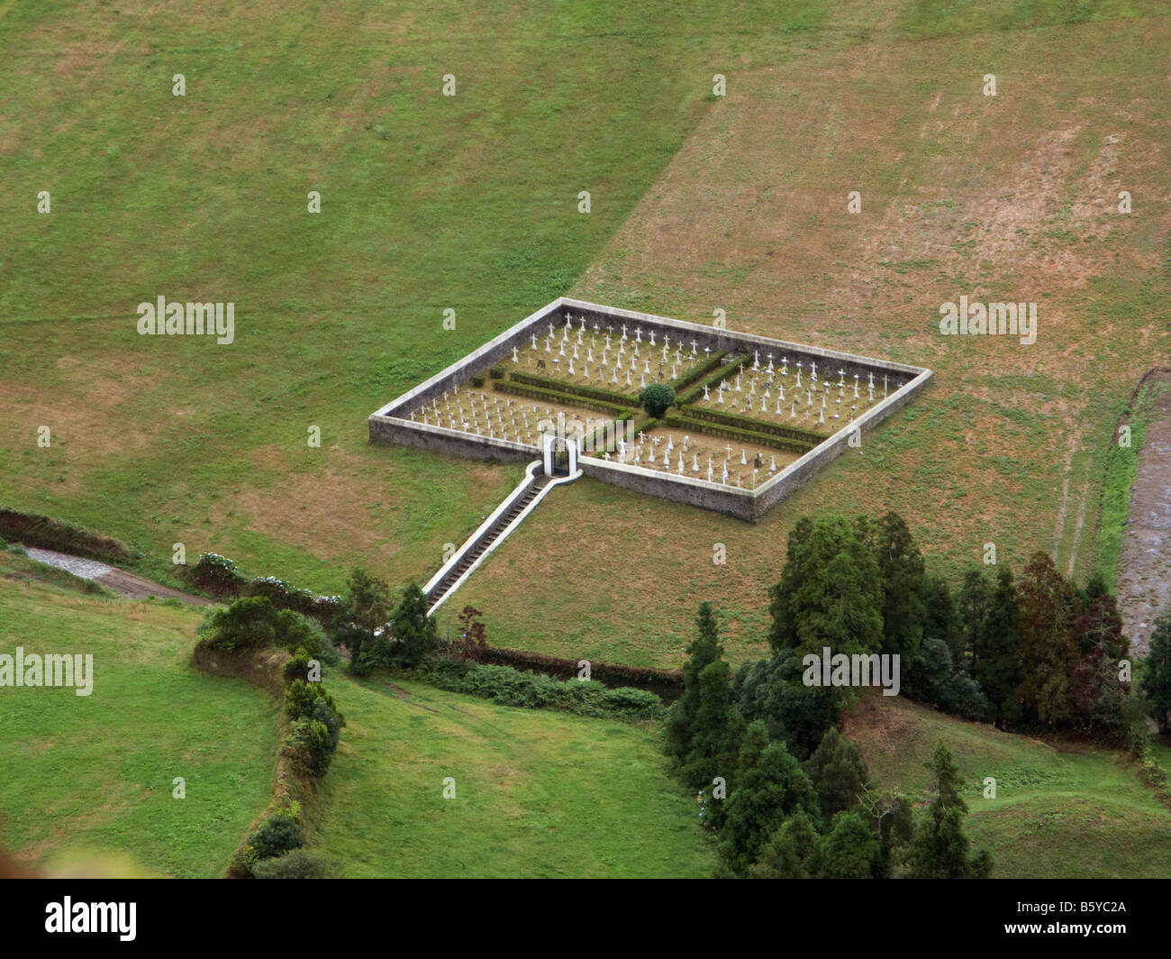 Kleinen örtlichen Friedhof in der Nähe von Sete Cidades Sao Miguel Azoren-Portugal Stockfoto