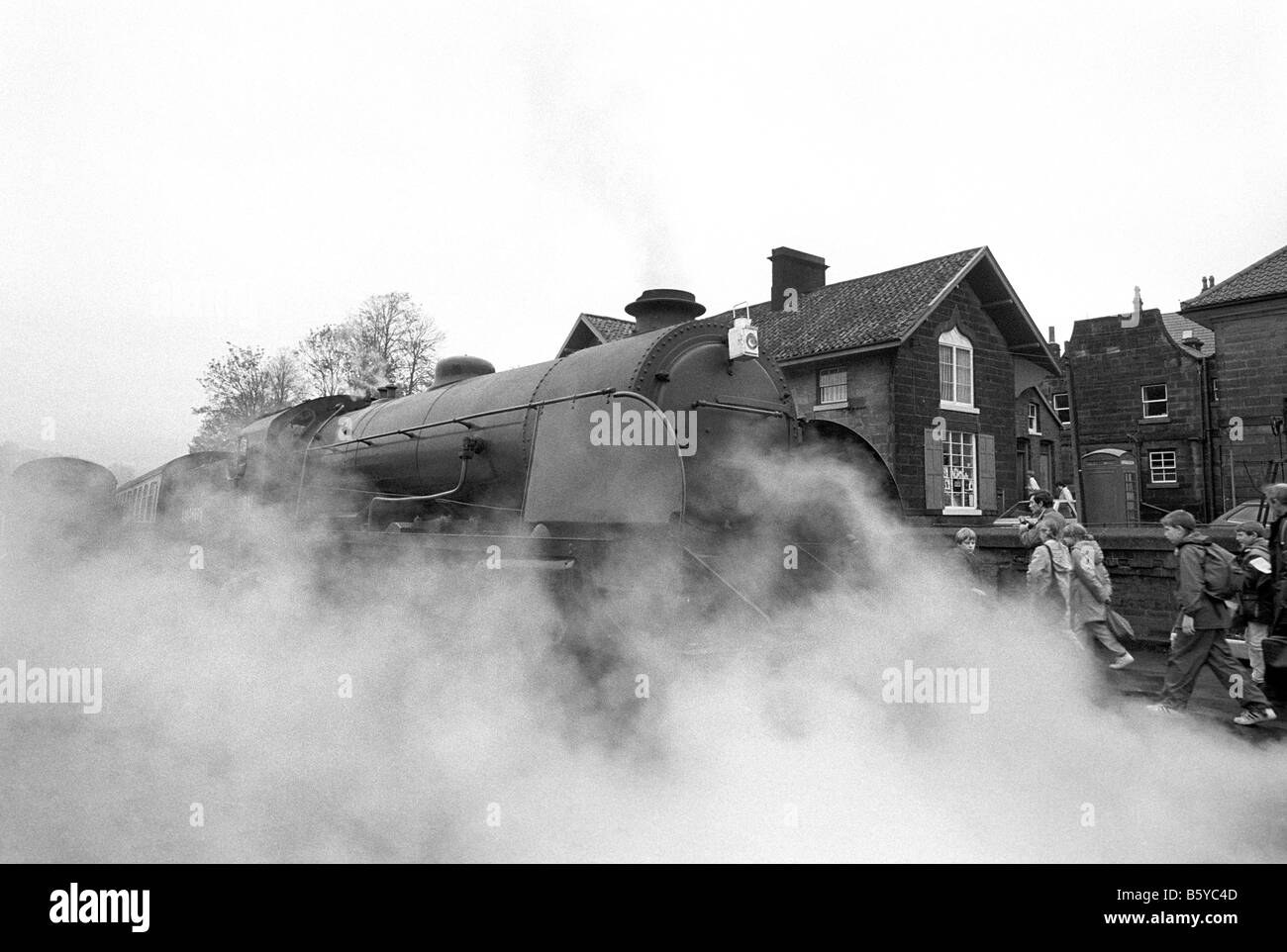 UK England Yorkshire Grosmont North York Moors Railway Station K6 Telefonzelle Dampf Stockfoto