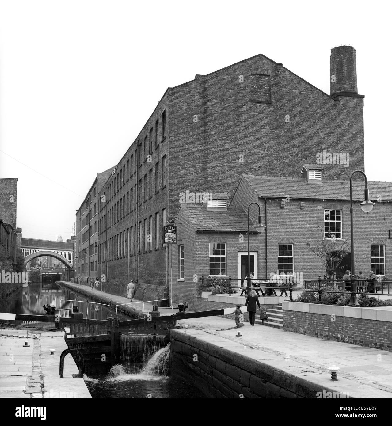 UK England Manchester Castlefield Herzöge 92 Pub neben Bridgewater Kanal Stockfoto