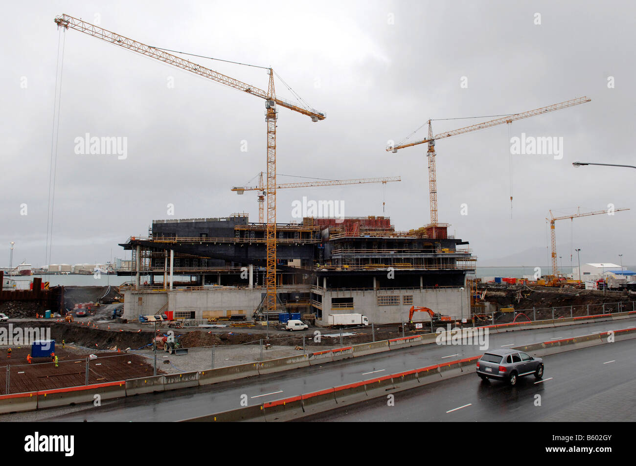Opernhaus in Reykjavik, Aufbau von Bjorgolfur Gudmundsson und Portus ltd. Für den Rat von Reykjavik Reykjavik. Oktober 10 Stockfoto