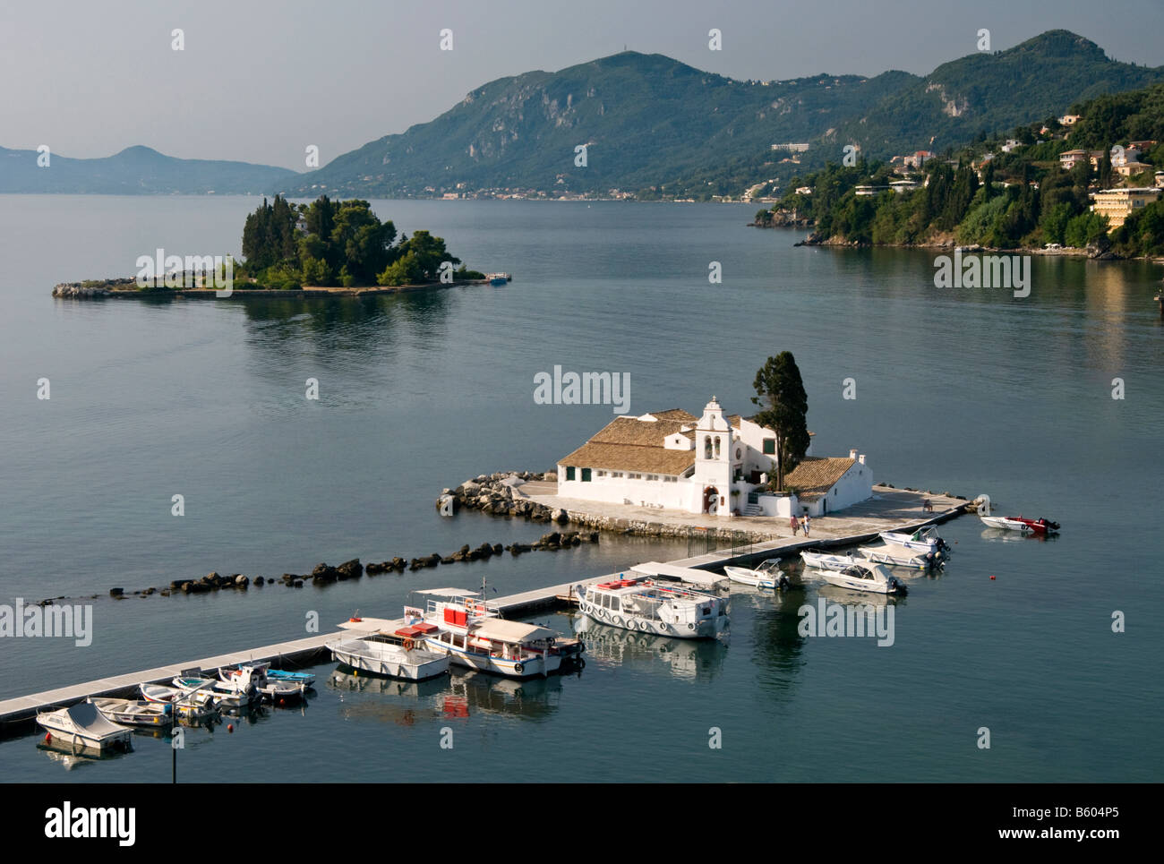 Das Vlacherna Kloster Panayia, Pontikonissi, Kanoni, Korfu, Griechenland, Europa Stockfoto