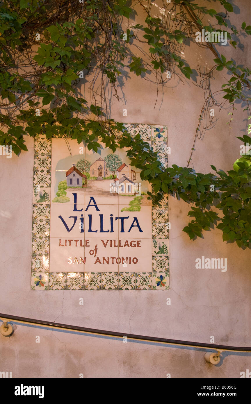 La Villita Sgin entlang der River Walk, San Antonio, Texas. Stockfoto