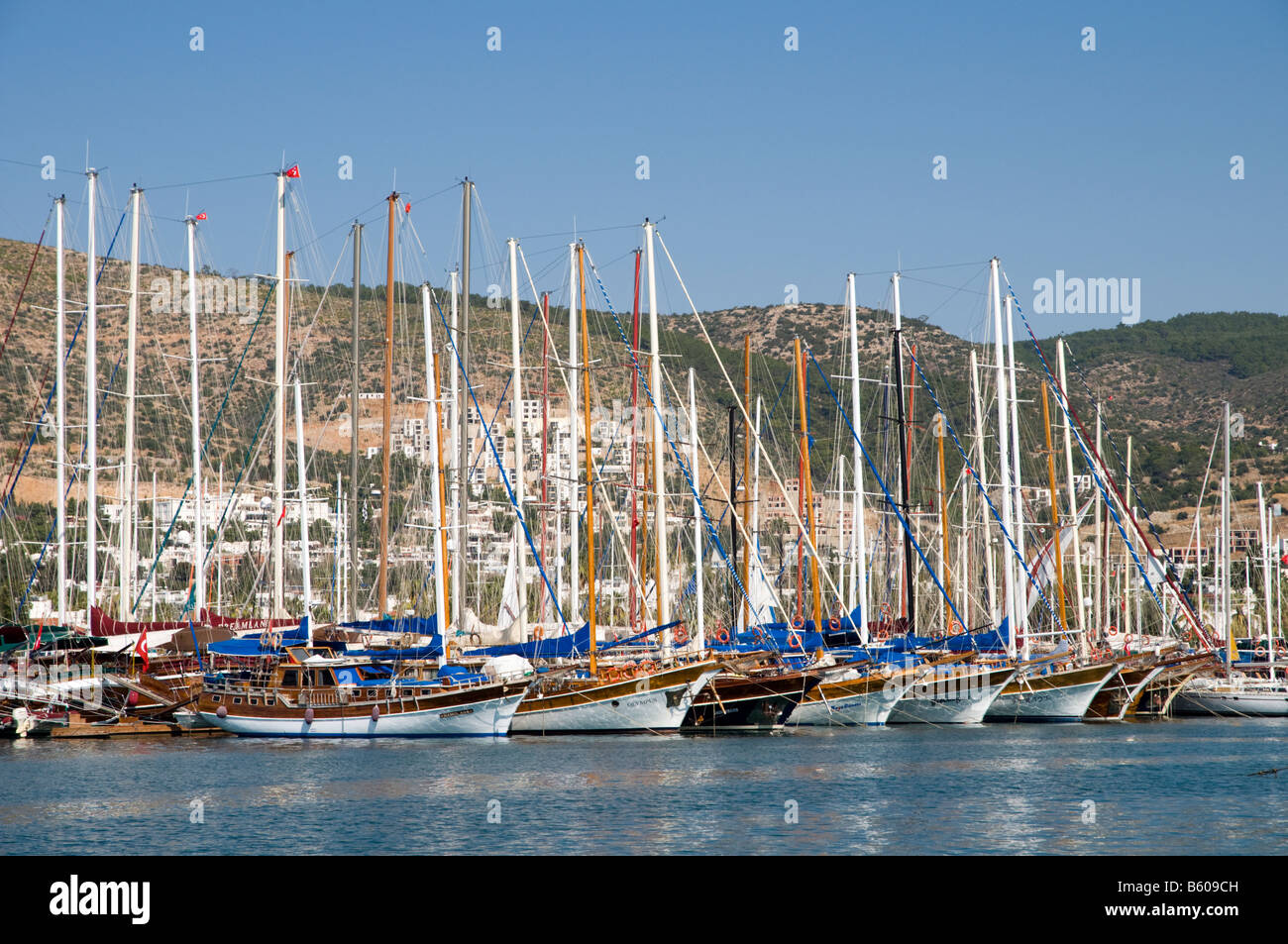 Gulets günstig vor der Küste von Bodrum, Türkei Stockfoto