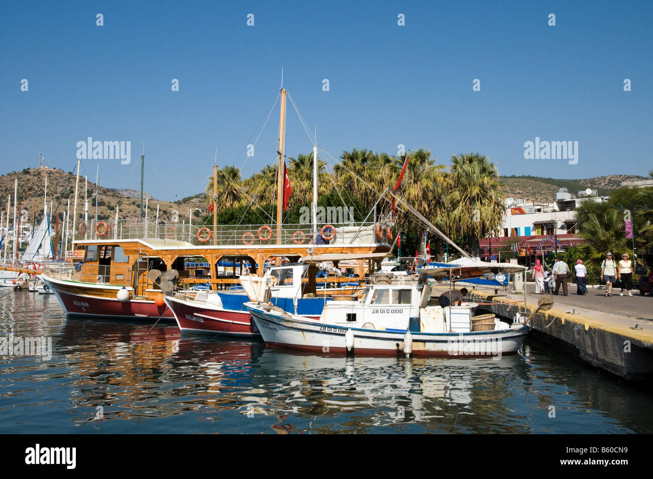 Kleine Boote im Hafen von Bodrum, Türkei Stockfoto