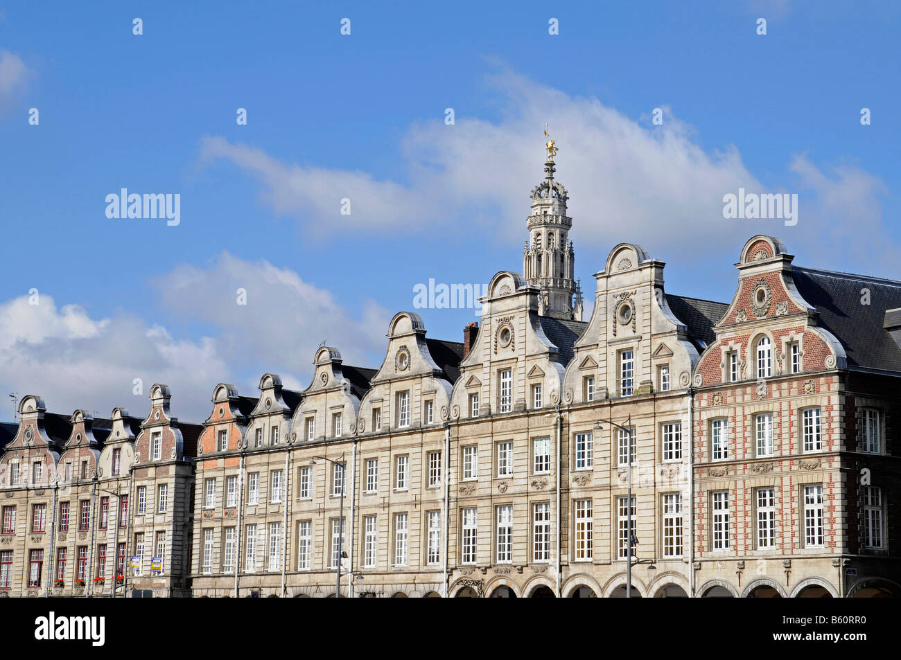 Hausfassaden, Giebel Häuser, Belfried, Wachturm, Platz, Grand Place, Arras, Nord Pas De Calais, Frankreich, Europa Stockfoto