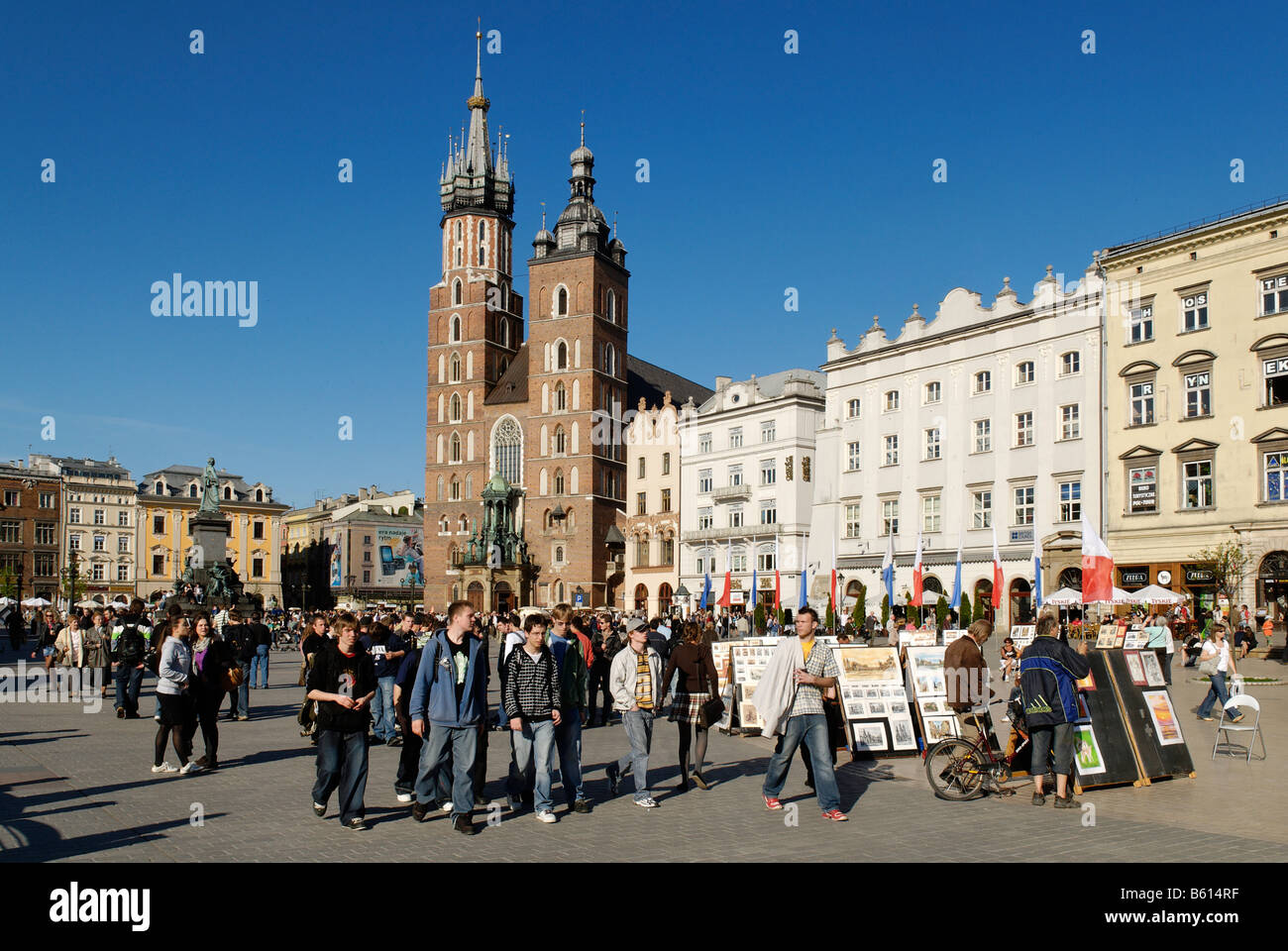 Str. Marys Kirche in der Rynek, market Square von Krakau, UNESCO-Weltkulturerbe, Polen, Europa Stockfoto