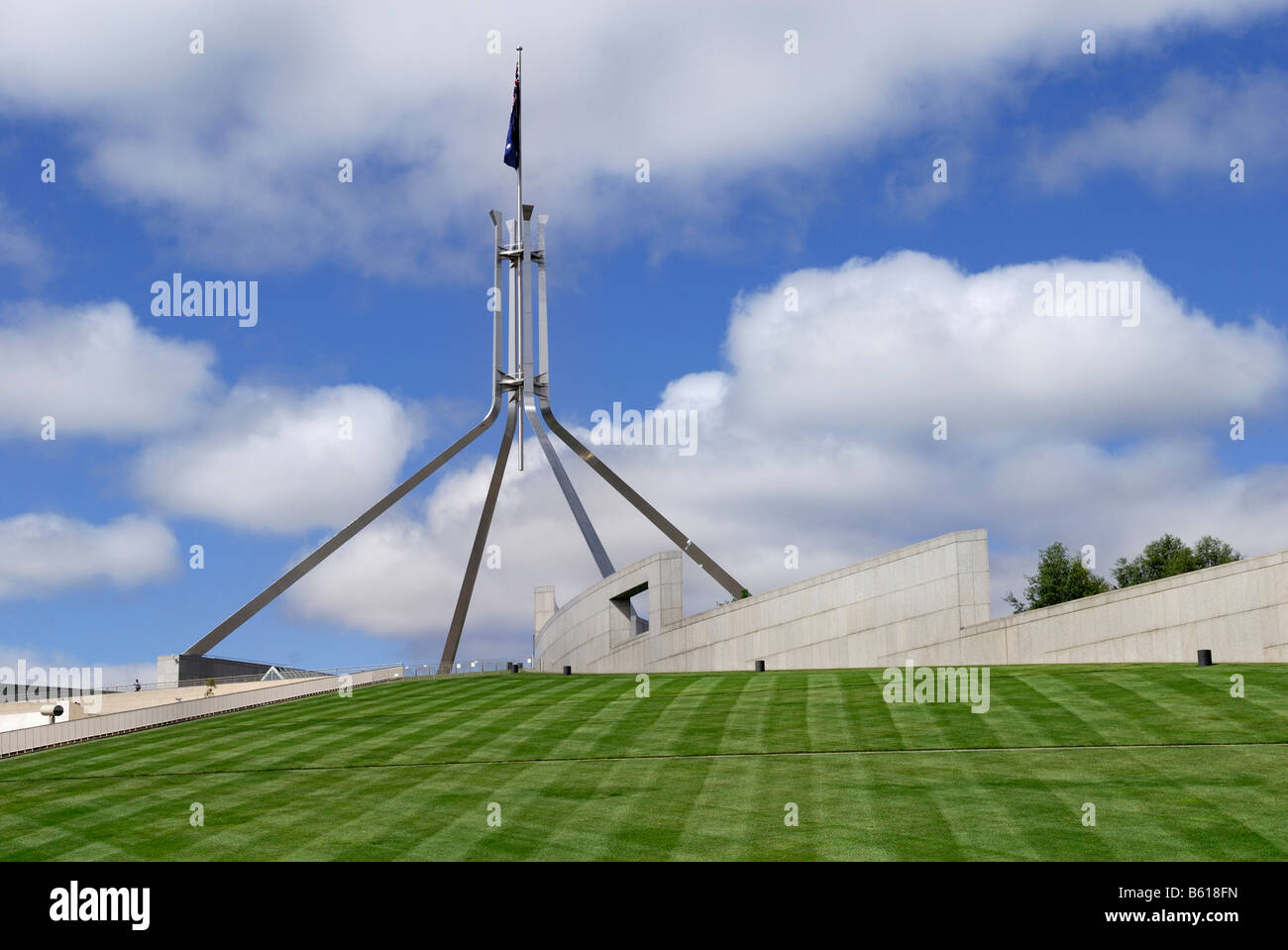 Neuen House of Parliament, Detail mit Fahnenmast, Canberra, Australien Stockfoto