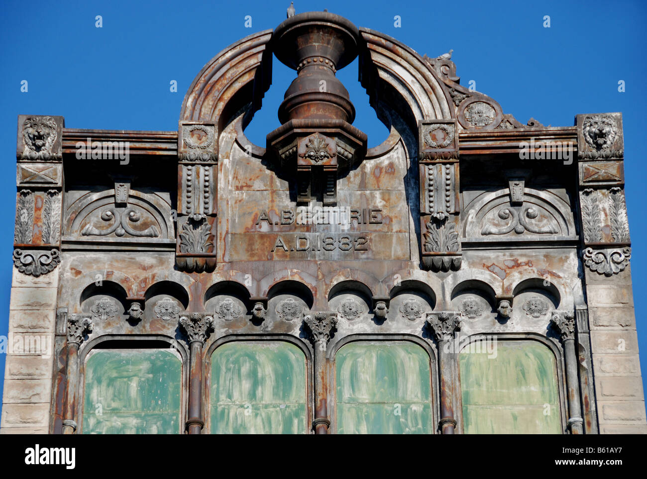 Die Gusseisen-Fassade des die A. B. Petrie bauen eine ehemalige Apotheke, Shop und Drogerie in Guelph, Ontario Kanada Stockfoto
