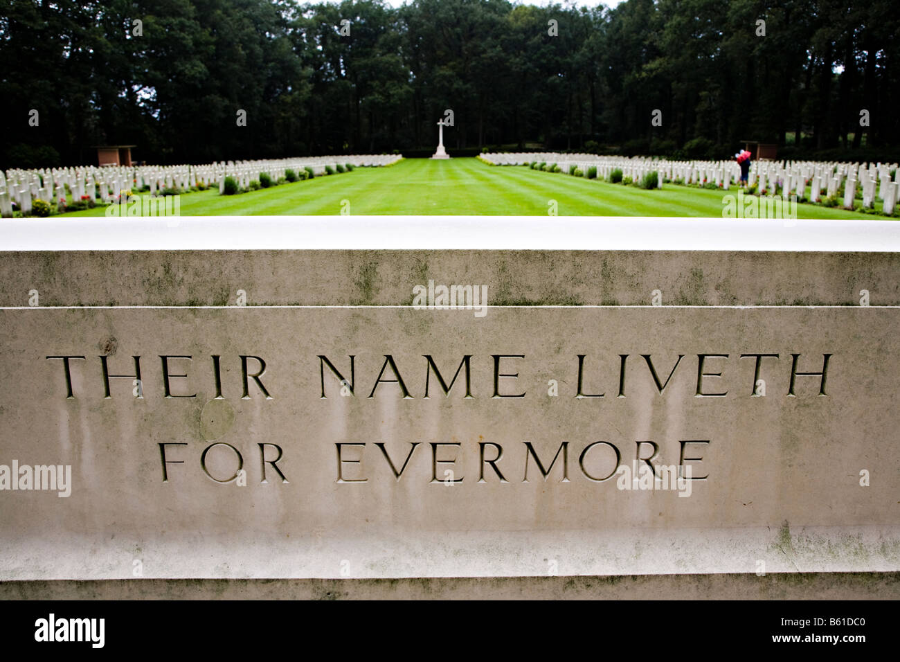 Ihr Name lebt für Evermore Inschrift in Arnhem British Commonwealth Soldatenfriedhof Niederlande Stockfoto