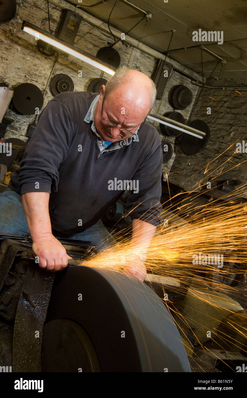 Brian Alcock Grinder Sheffield UK Stockfoto