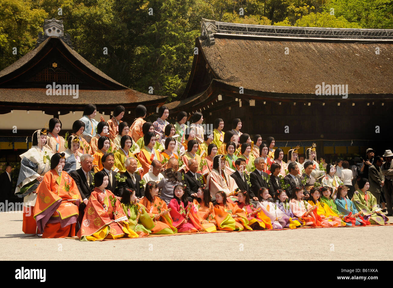 Hofstaat in traditionellen Kostümen der Heian-Zeit auf der Aoi Festival, Kyoto, Japan, Asia Stockfoto