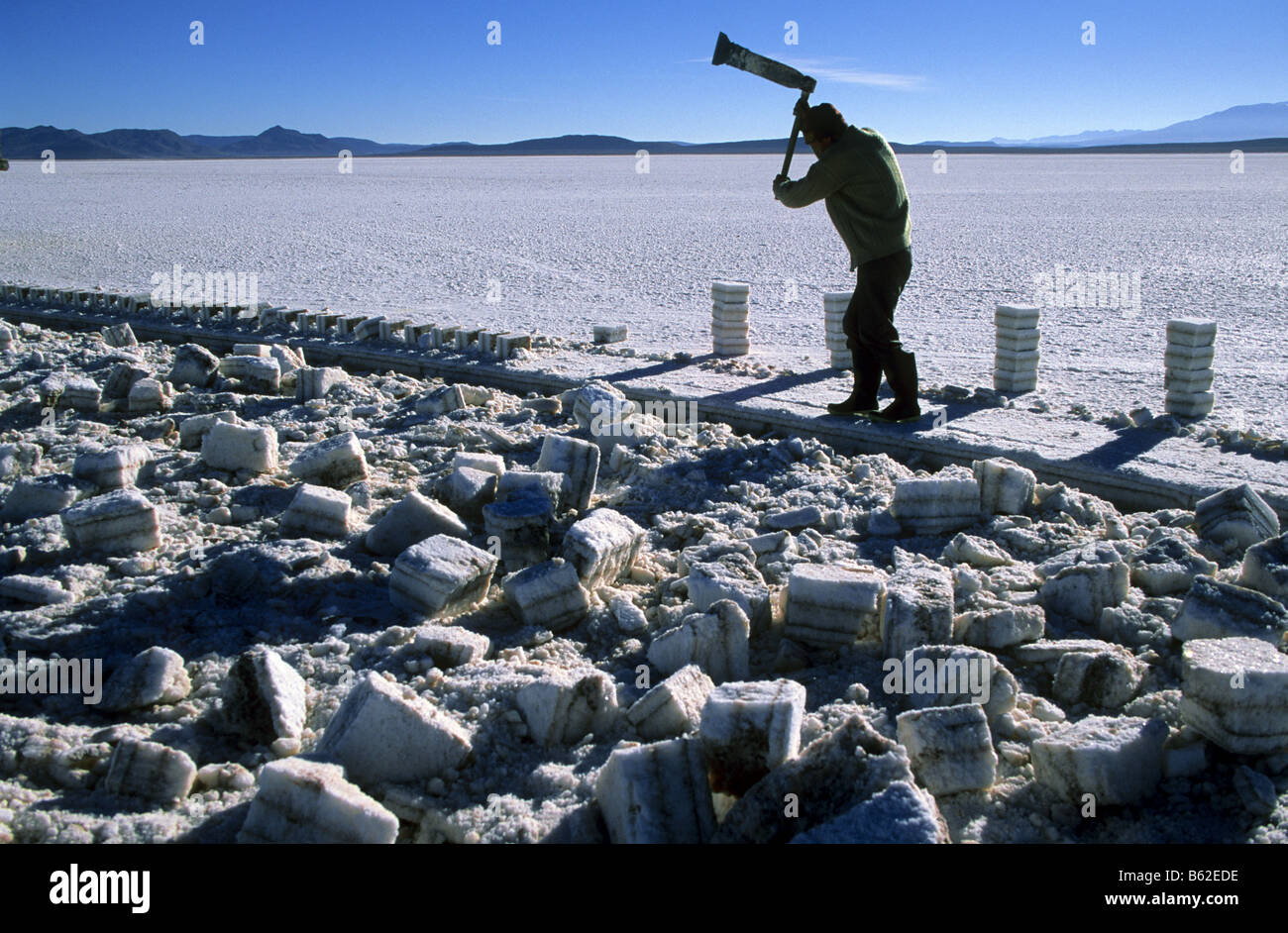 Werke von Extracion Salzblöcke von Fredy realisiert. Salar de Uyuni. Bolivien. Stockfoto