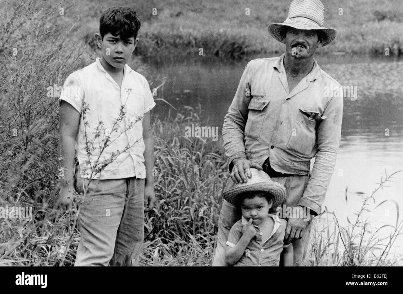Kuba, Familie von Bauern oder Campesino, Vater und zwei Söhne Stockfoto