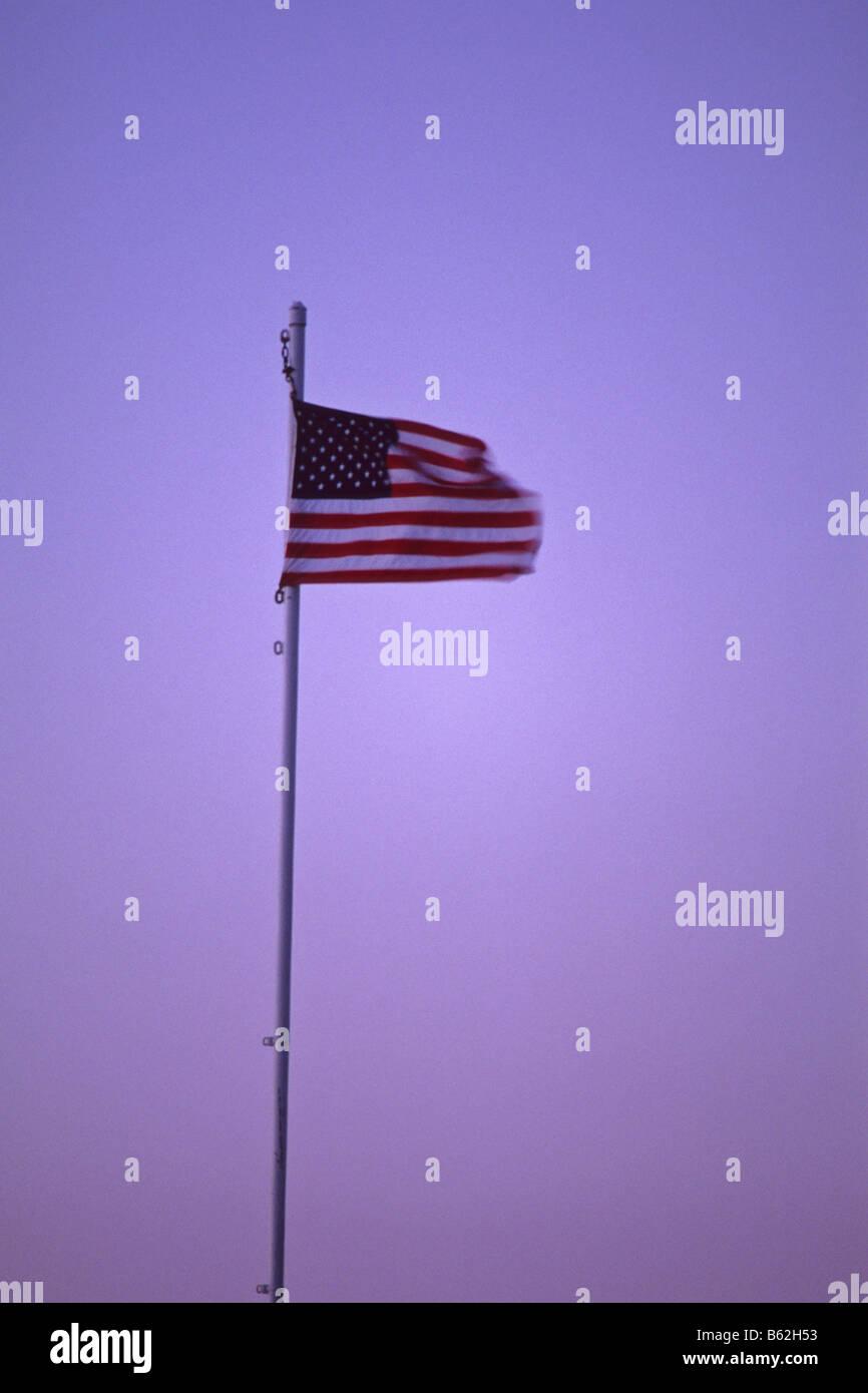 Wind geblasen Flagge im Abendlicht Crescent City Del Norte County in Kalifornien Stockfoto