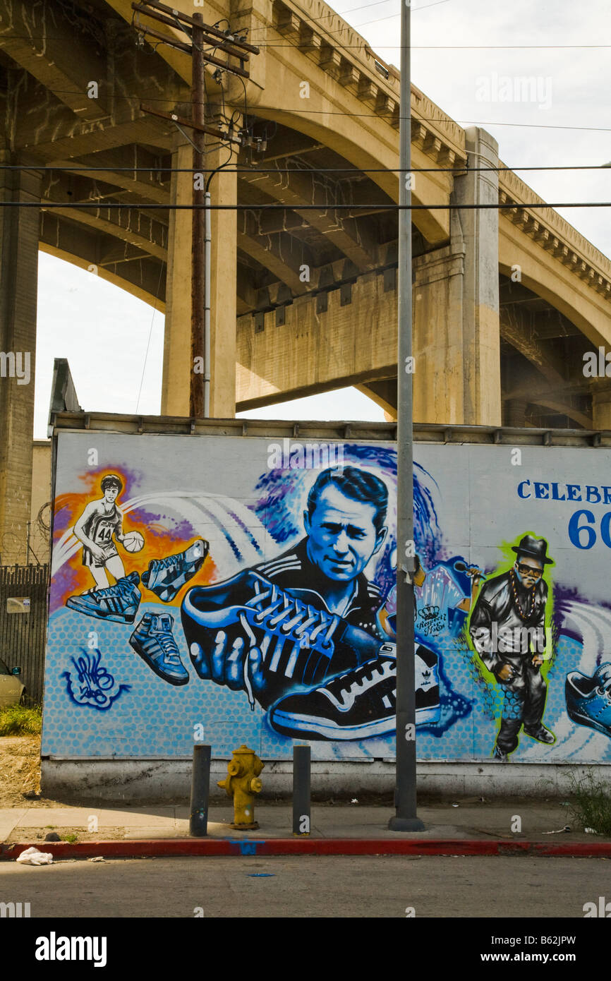 Wandbild unter sechste Straße Brücke Los Angeles California Vereinigten Staaten von Amerika Stockfoto