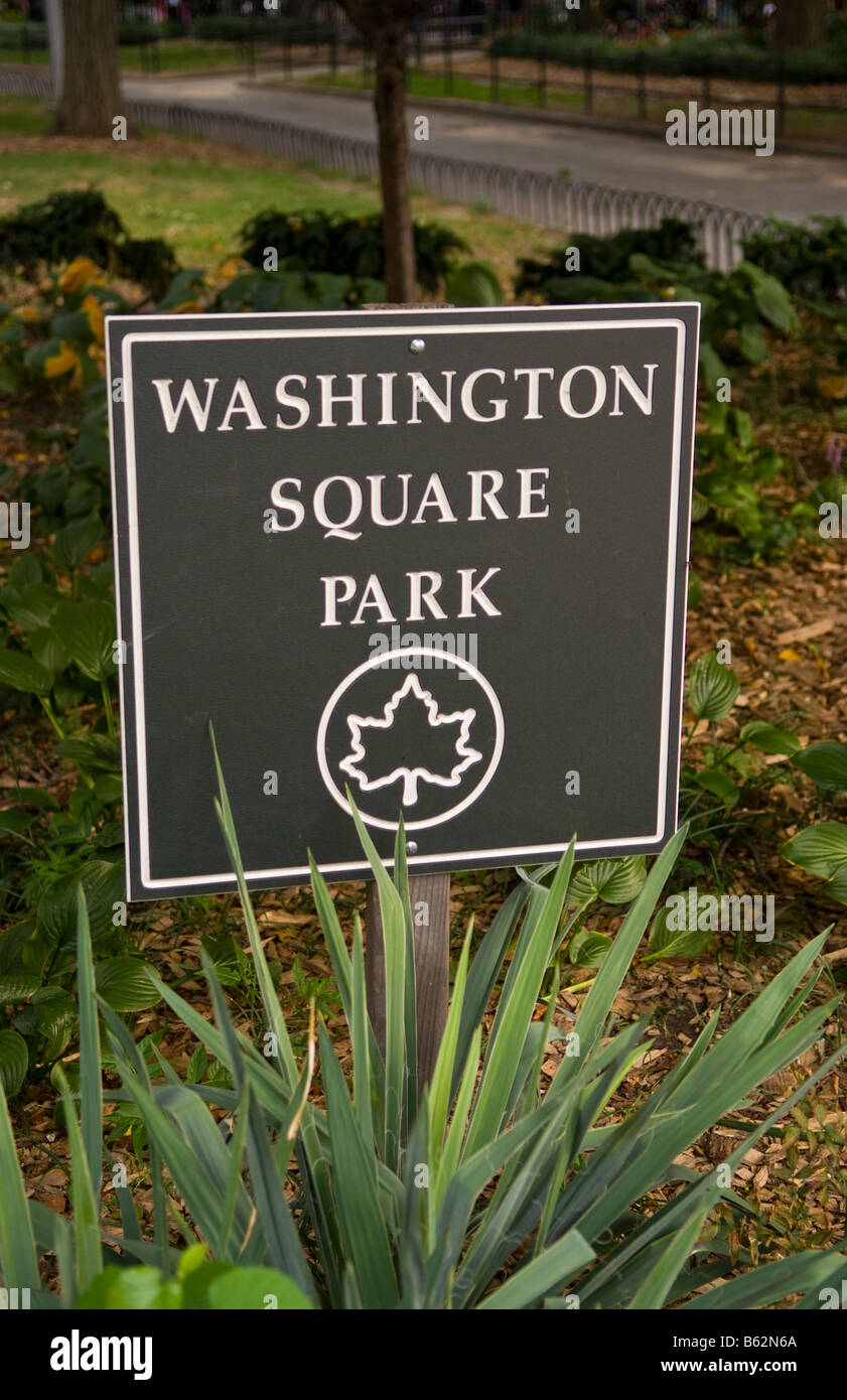 Alten anmelden Park in Greenwich Village Washington Square in New York City Stockfoto