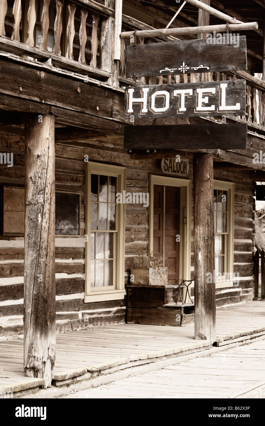 Fassade von einem verlassenen Hotel, Geisterstadt Nevada City, Montana, USA Stockfoto