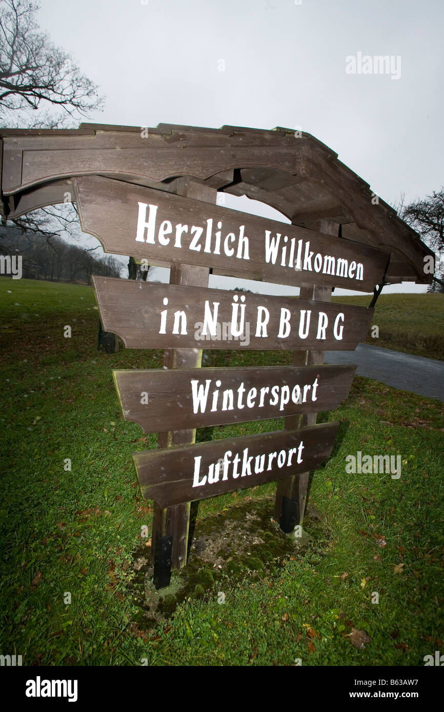 Nurburg Dorf unterzeichnen Deutschland Stockfoto