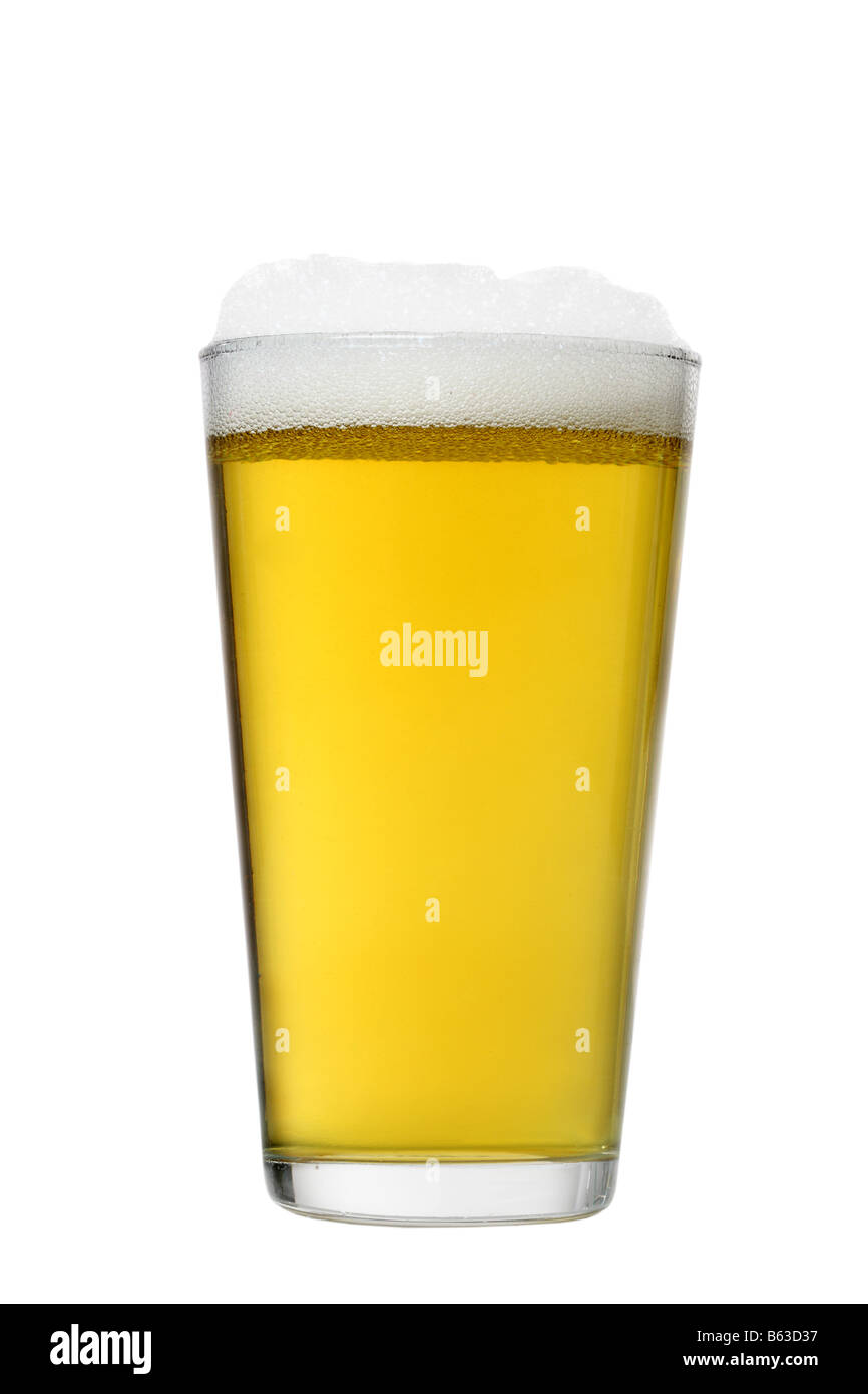 Glas Bier Ausschnitt isoliert auf weißem Hintergrund Stockfoto