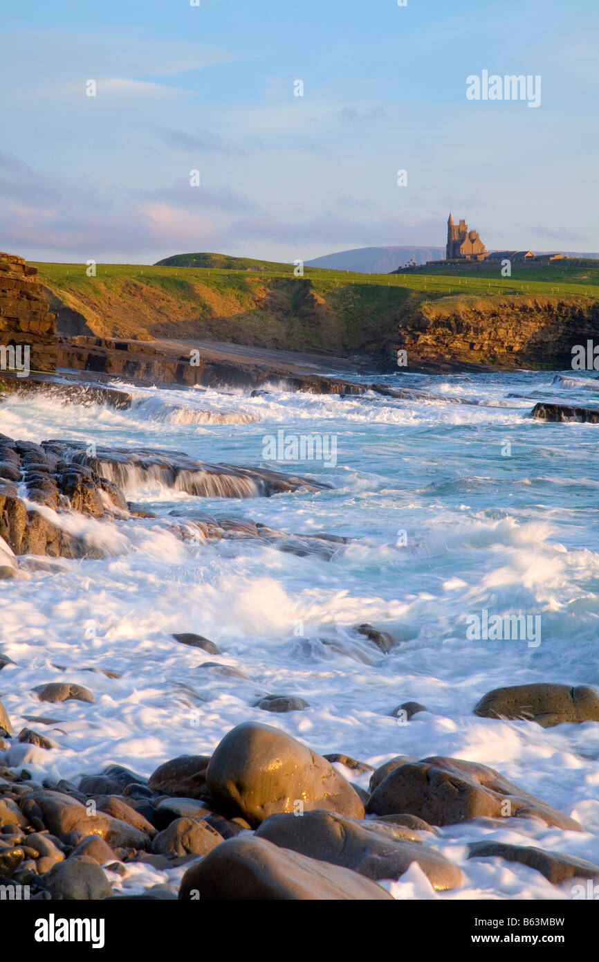 Küsten Blick auf Classie Bawn Burg Mullaghmore Co Sligo, Irland Stockfoto