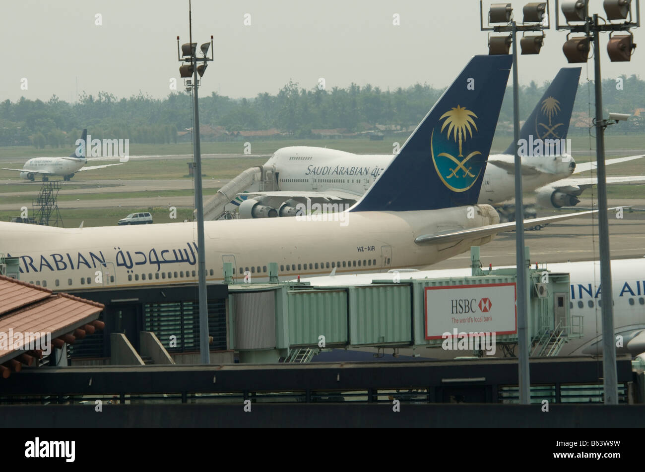 Saudi-Arabischer-Airways-Maschine am Jakarta Soekarno-Hatta International Airport Stockfoto